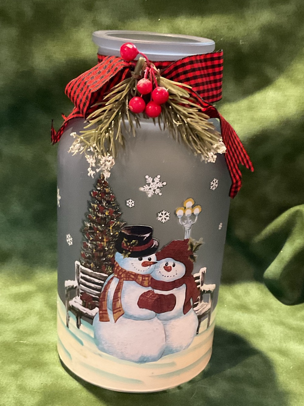 Boscov's Lighted Frosted Glass Snowman Holiday Jar Accent - Gently Used